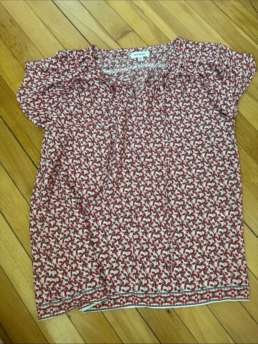 Ann Taylor Red Floral Short Sleeve Blouse